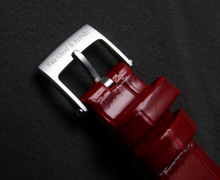 Van Cleef  Arpels women 32X8mm (2)
