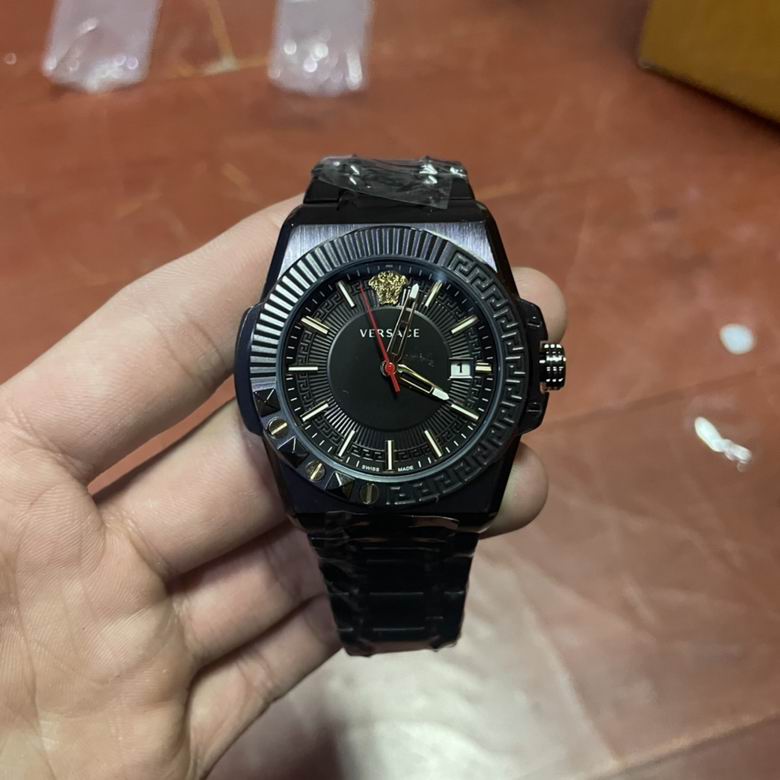 Versace watch (7)