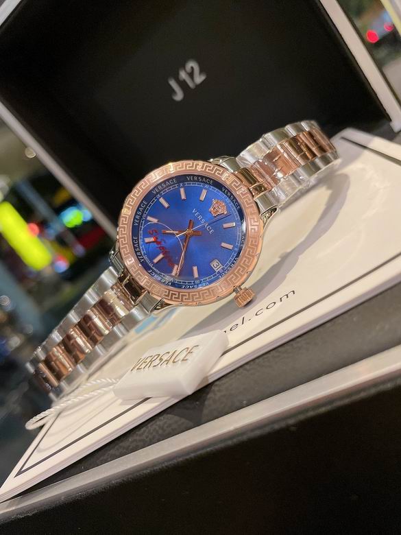 Versace women 35mm (15)