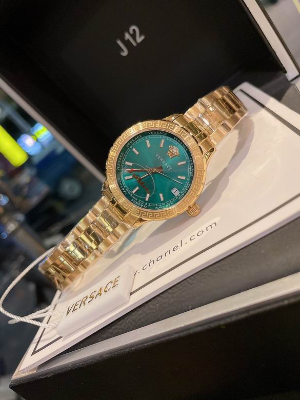 Versace women 35mm (24)