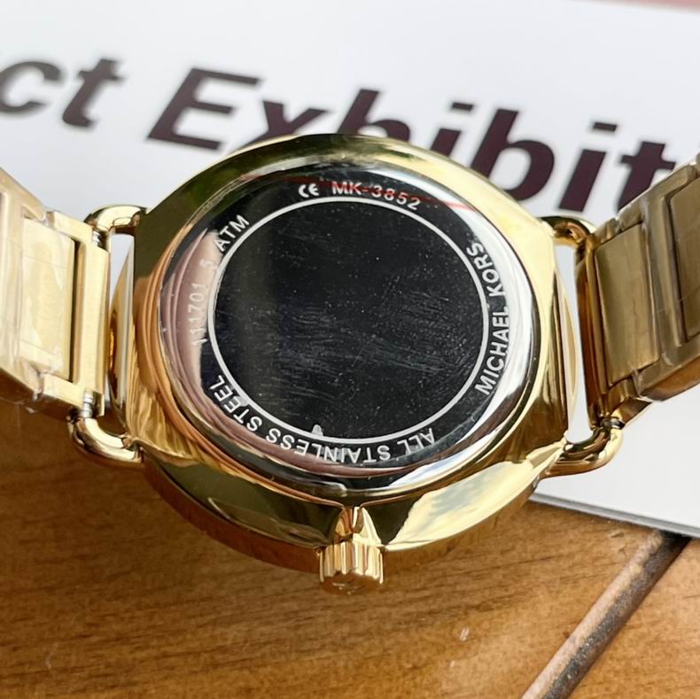 MK women 34X8mm (10)