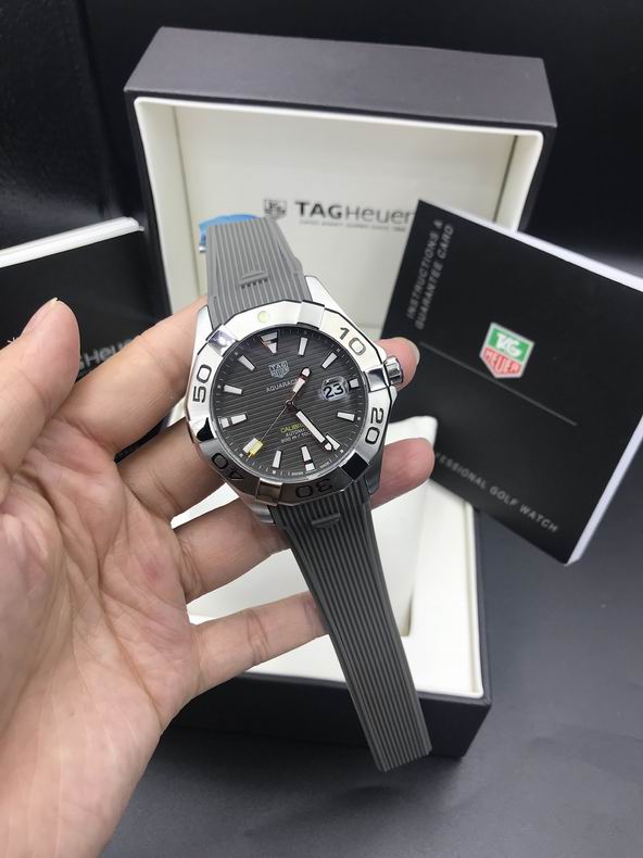 Tag Heuer watch (212)