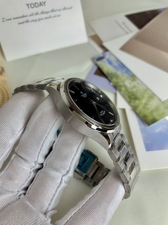Tudor men watch  (3)