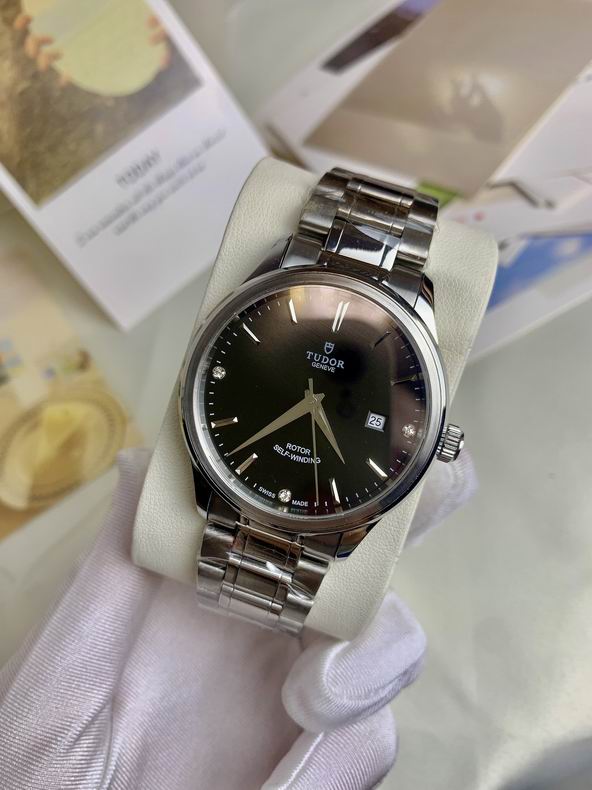 Tudor men watch  (5)