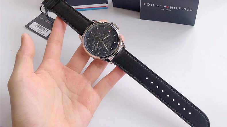Tommy Hilfiger men 44mm 76 (1)