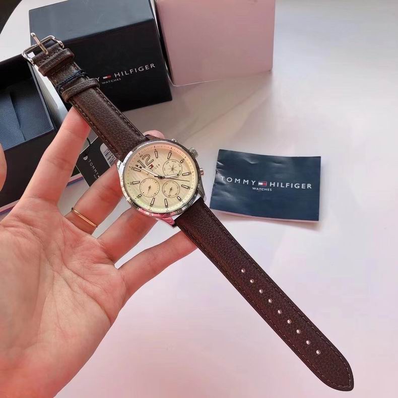 Tommy Hilfiger men 46mm 82 (1)