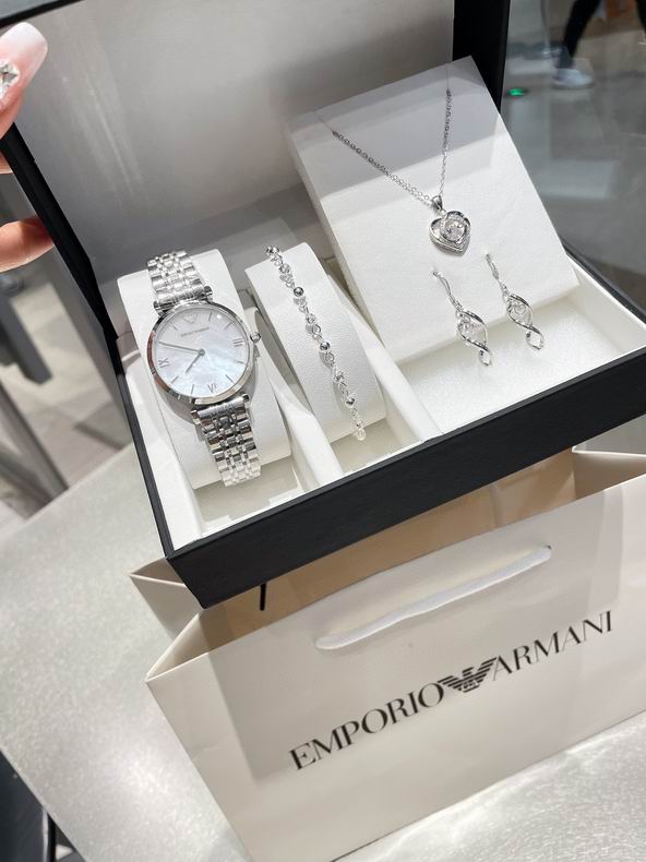 Armani women 33X9mm 072212 (2)