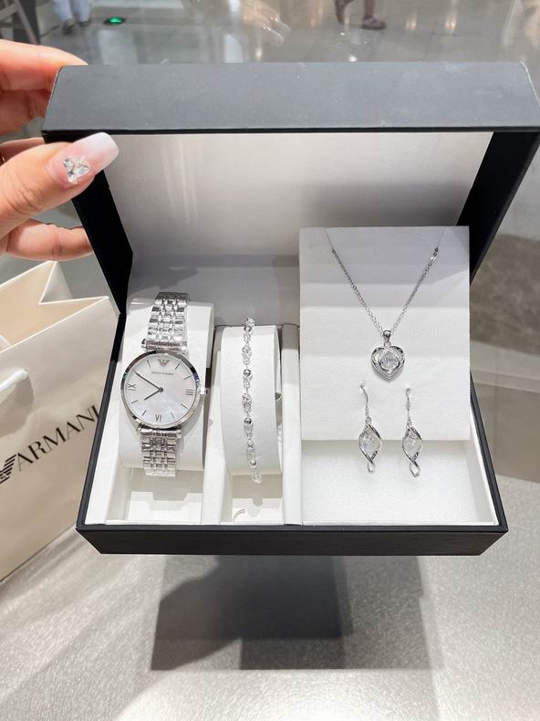 Armani women 33X9mm 072212 (3)