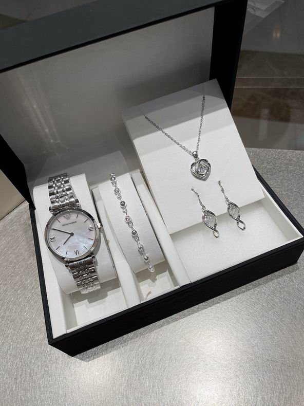 Armani women 33X9mm 072212 (5)