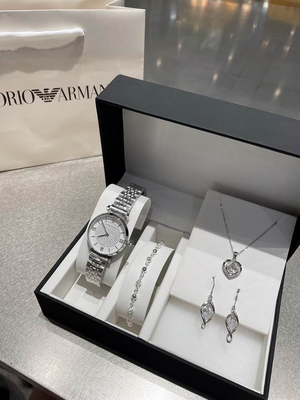 Armani women 33x9mm 072211 (4)