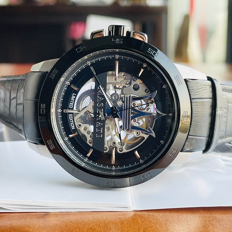 Maserati men 43mm 85 (24)