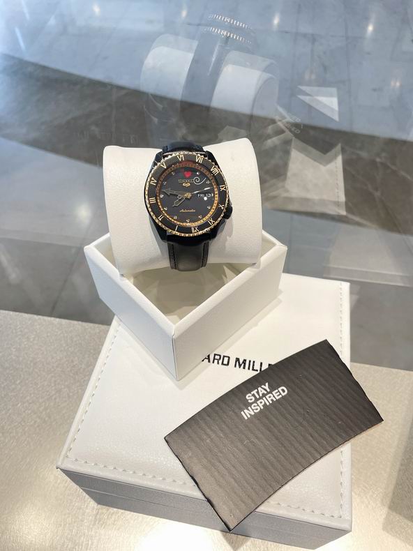 Seiko watch 42.5X13.4mm 41 (20)