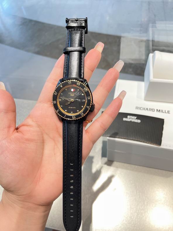 Seiko watch 42.5X13.4mm 41 (24)