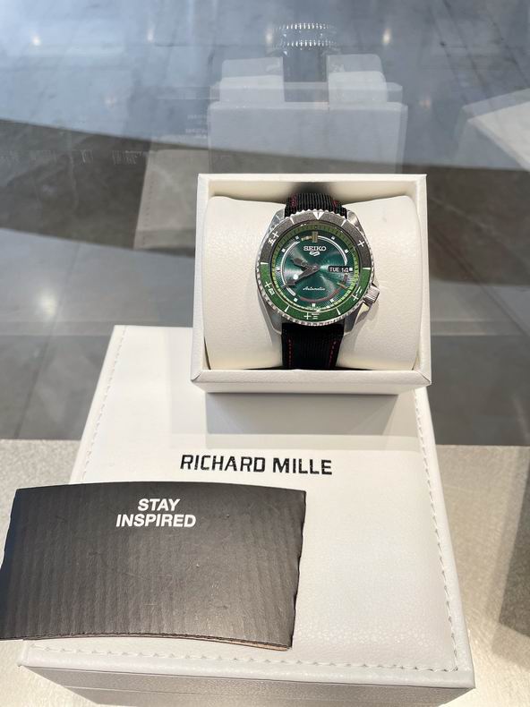 Seiko watch 42.5X13.4mm 41 (30)