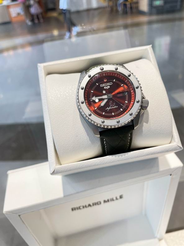 Seiko watch 42.5X13.4mm 41 (39)