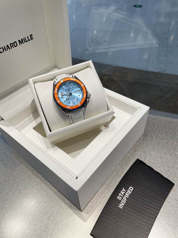 Seiko watch 42.5X13.4mm 41 (48)