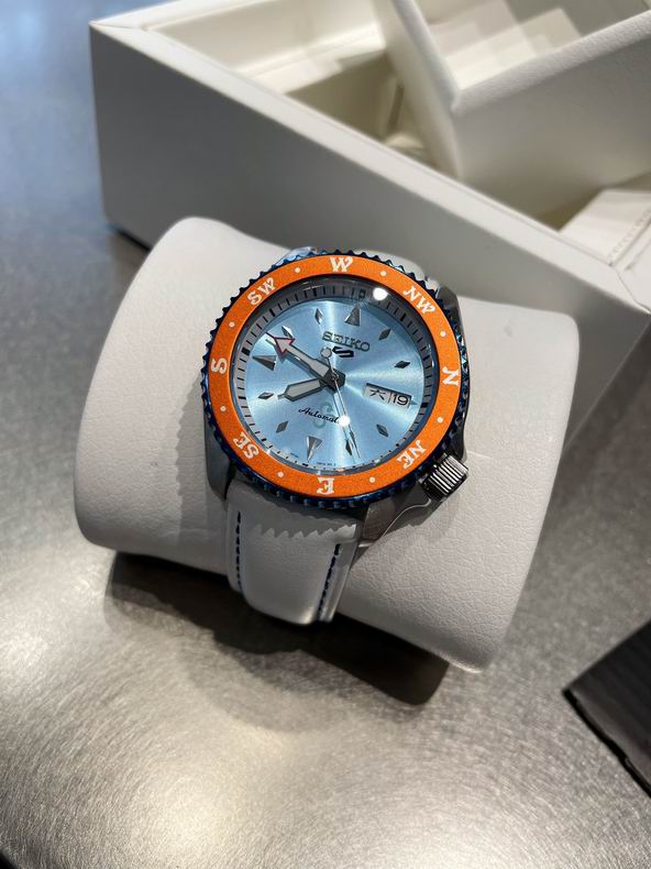 Seiko watch 42.5X13.4mm 41 (50)