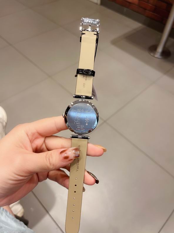 Van Cleef & Arpels women 38X8mm 072217 (17)