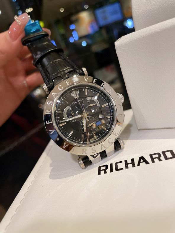 Versace watch 42mm 61 (1)