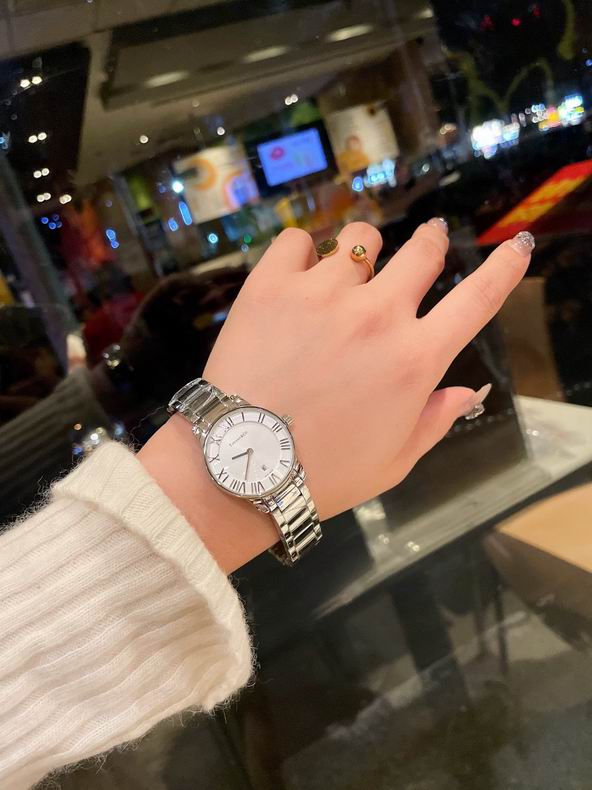 Tiffany women 28mm 080611 (11)