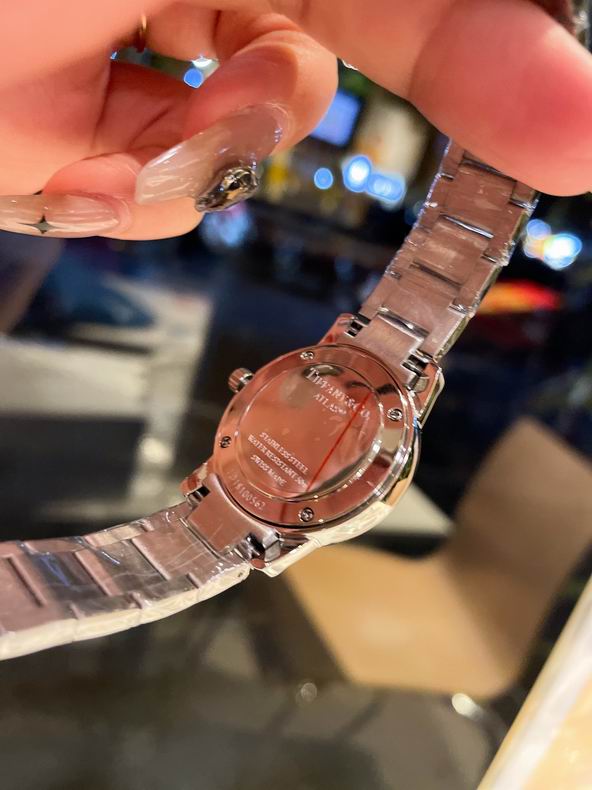 Tiffany women 28mm 080611 (14)