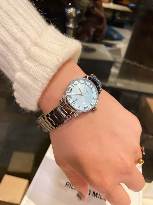 Tiffany women 28mm 080611 (3)