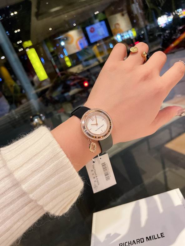 Van Cleef & Arpels women 32mm 080606 (10)