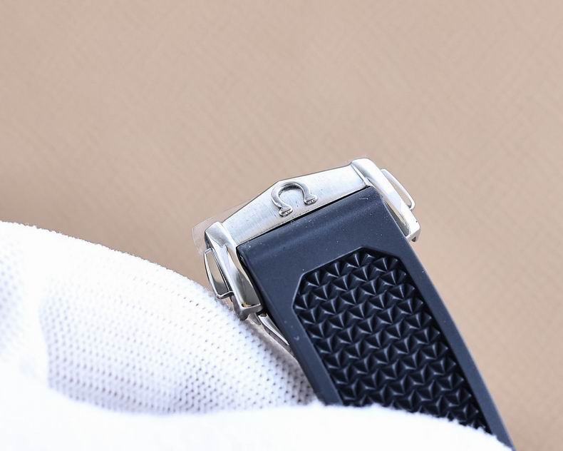 Omega watch 43X12.8mm 090911 (4)