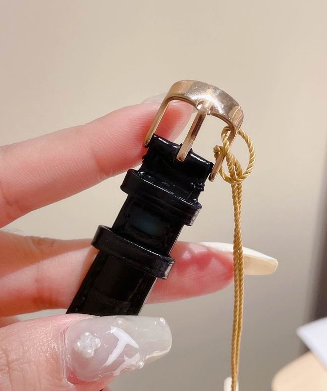 Omega women 34X8mm 091501 (2)