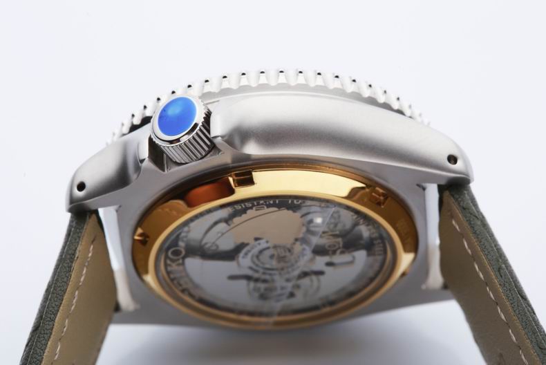 Seiko 42.5X13.4mm 092104 (1)