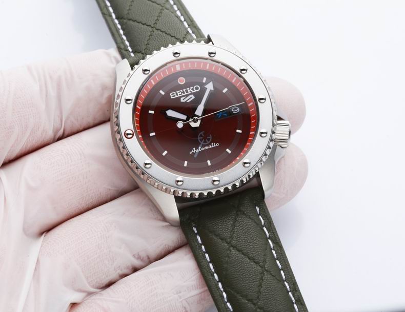 Seiko 42.5X13.4mm 092104 (2)