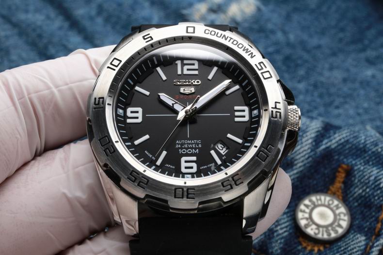 Seiko men 43.3X13mm 092102 (1)