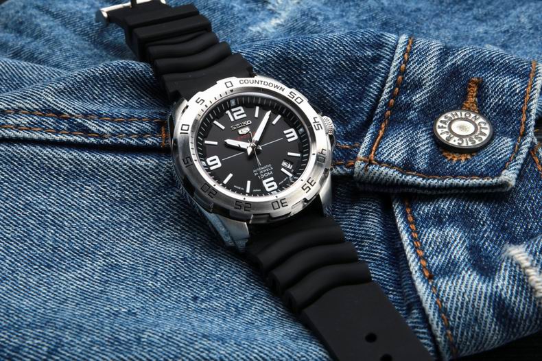 Seiko men 43.3X13mm 092102 (3)