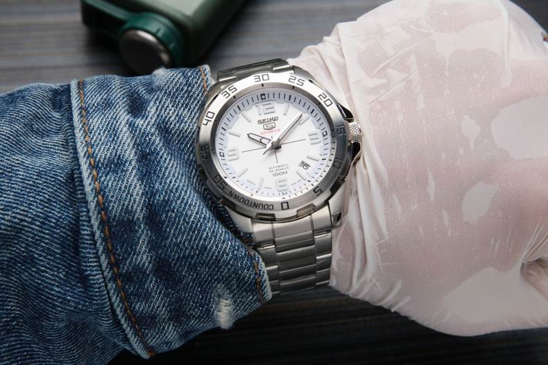 Seiko men 43.3X13mm 092105 (9)