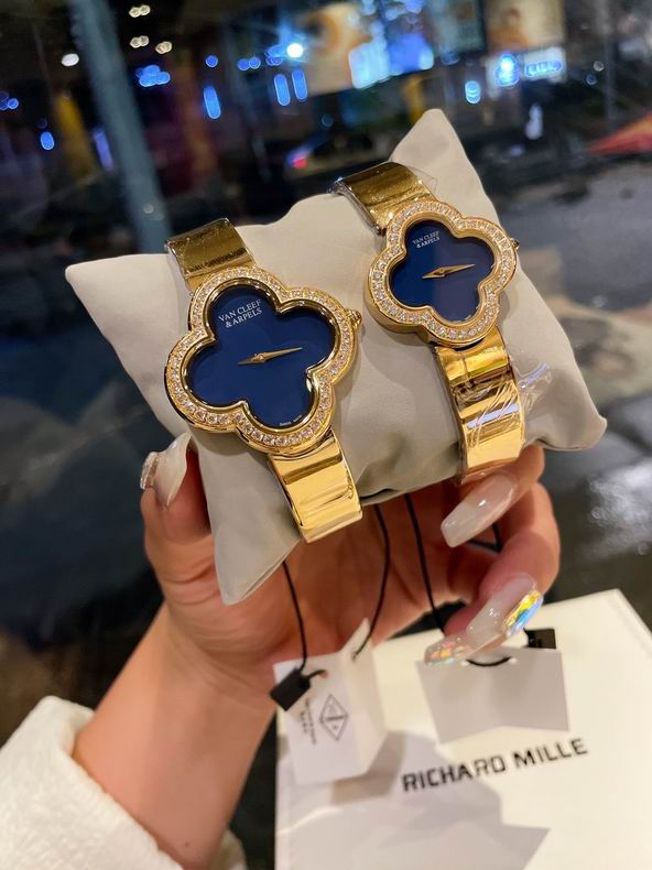 Van Cleef & Arpels watch 090931 (11)