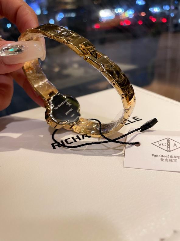 Van Cleef & Arpels watch 090931 (15)
