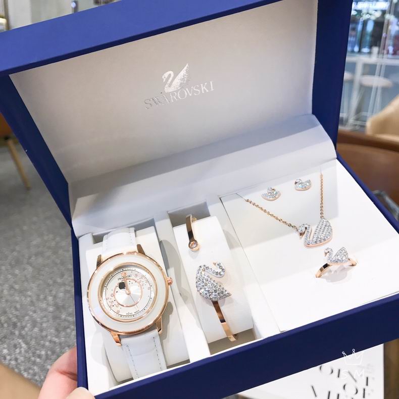 Swarovski women watch 102902 (2)