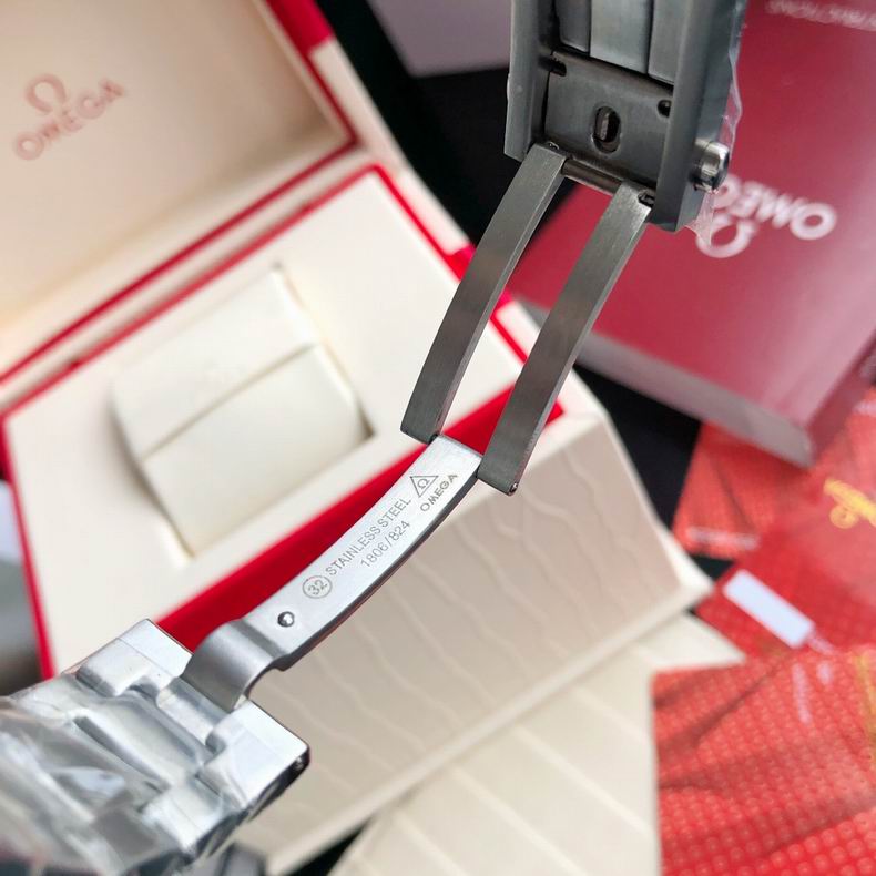 Omega men watch 110418 (14)