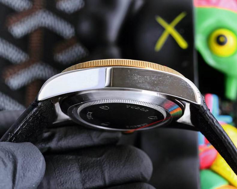 Tudor 42mm 112915 (14)