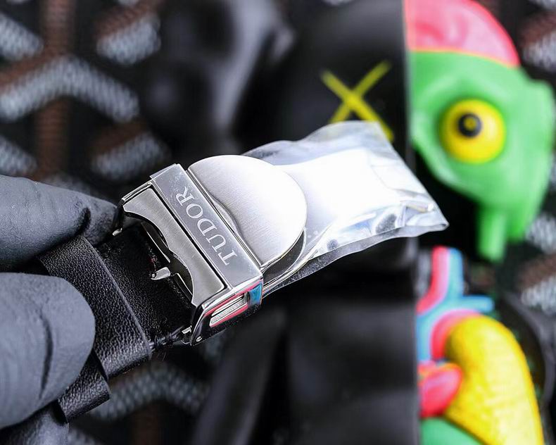 Tudor 42mm 112915 (16)