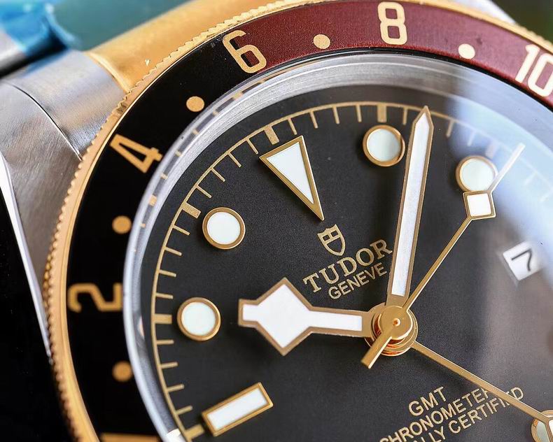 Tudor 42mm 112915 (5)