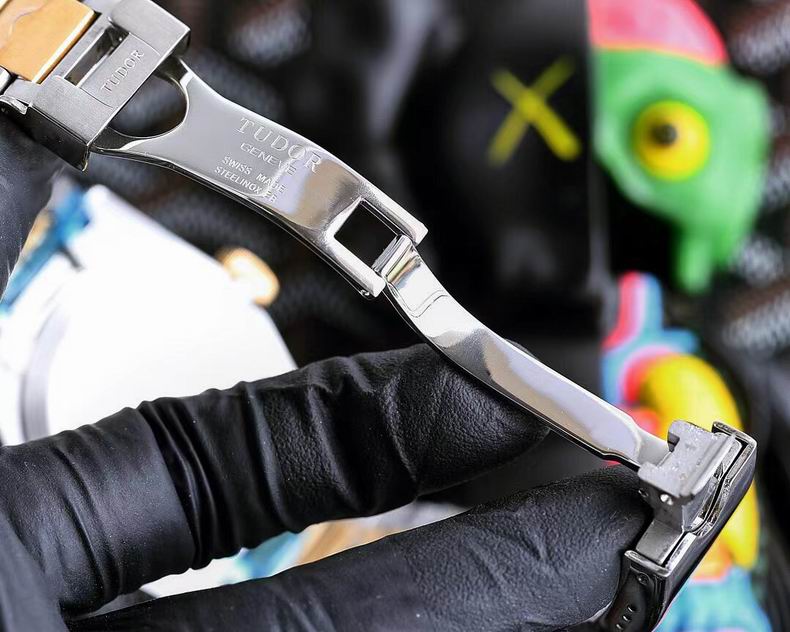 Tudor 42mm 112915 (7)