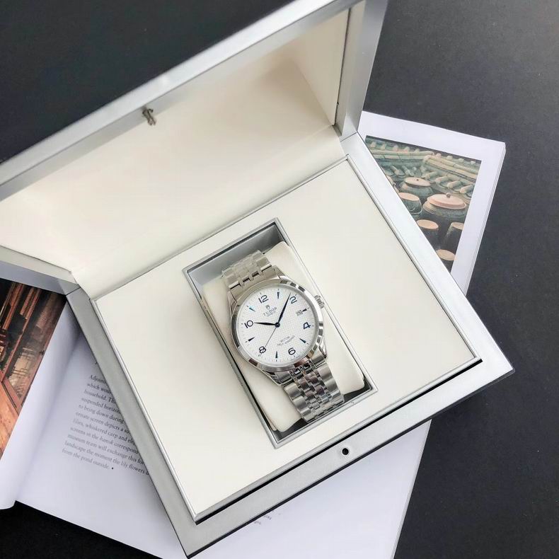 Tudor men watch 110401 (1)