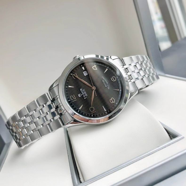 Tudor men watch 110403 (27)