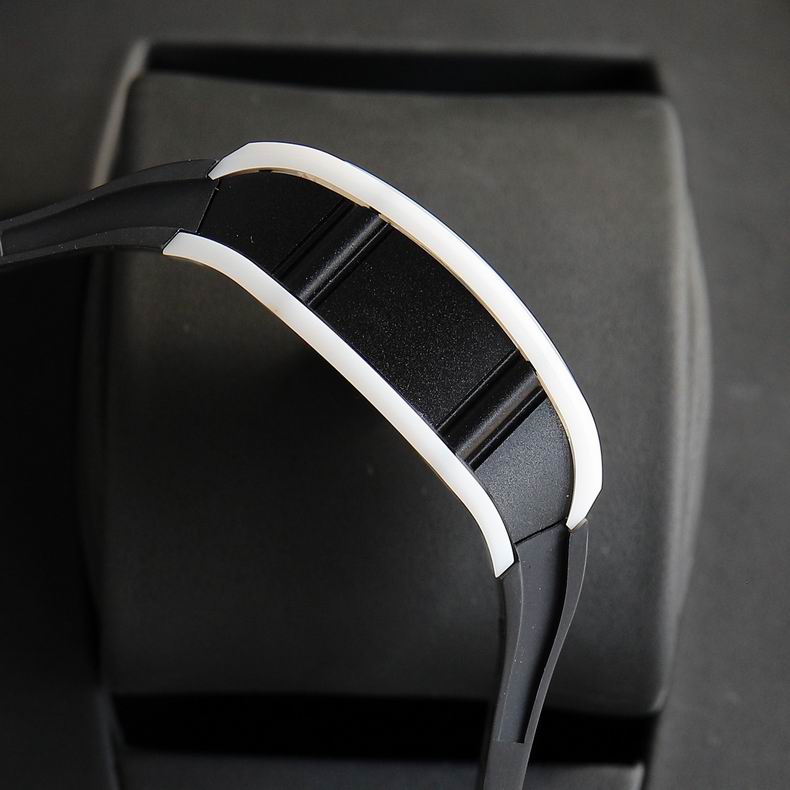 Richard Mille 49X41X15mm 122540 (1)
