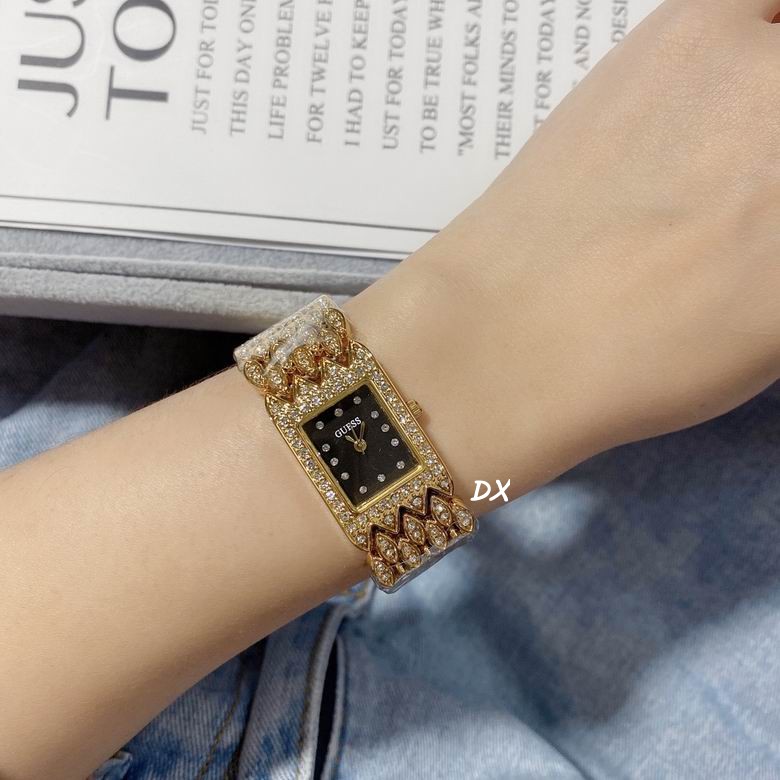 Guess 30x20mm 2nms (12)