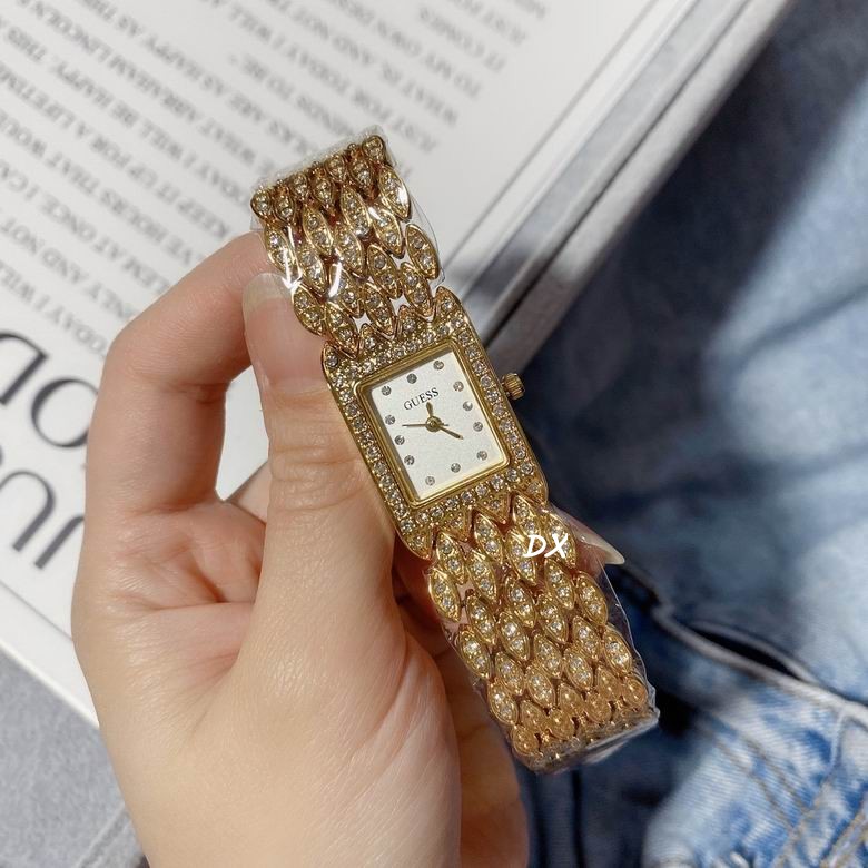 Guess 30x20mm 2nms (2)