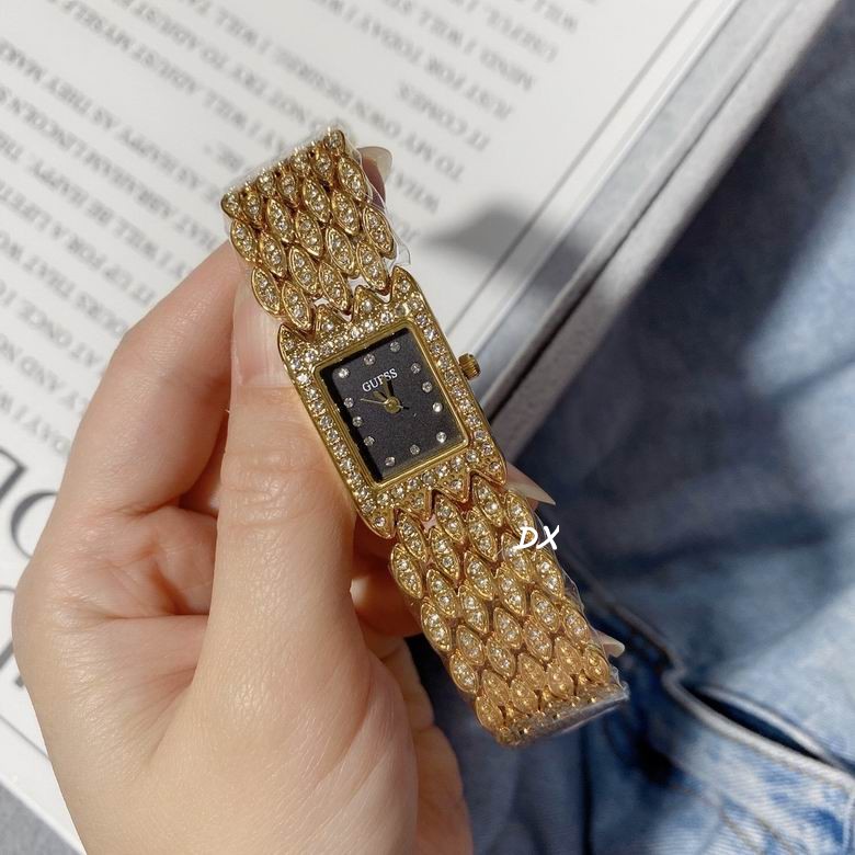 Guess 30x20mm 2nms (2)