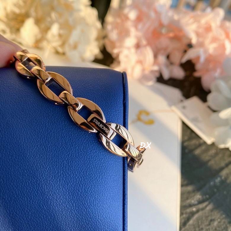 Swarovski 28mm 2nms (7)