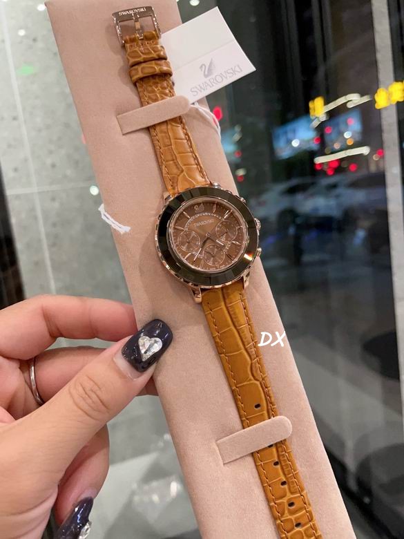 Swarovski 39mm 11nms (1)